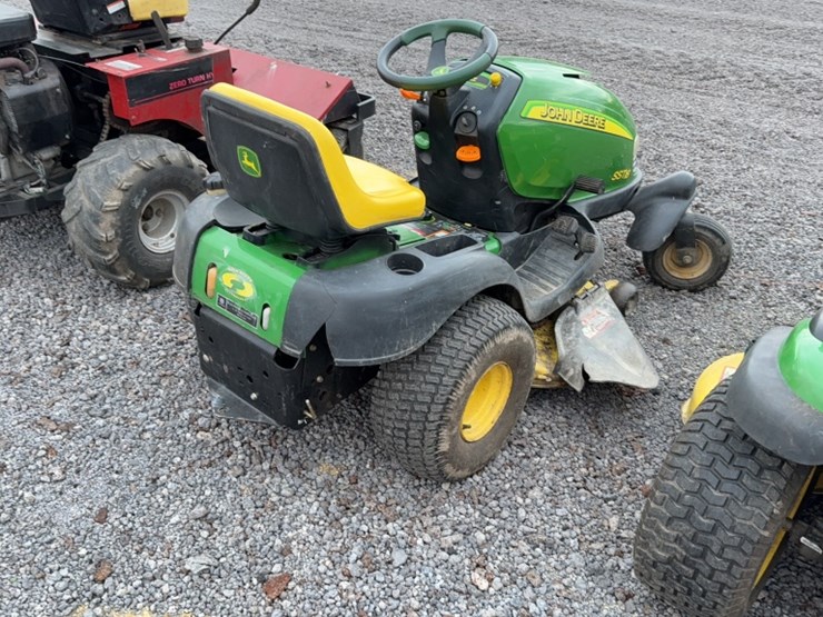 #4084-•-john-deere-ss116-riding-mower-image-5