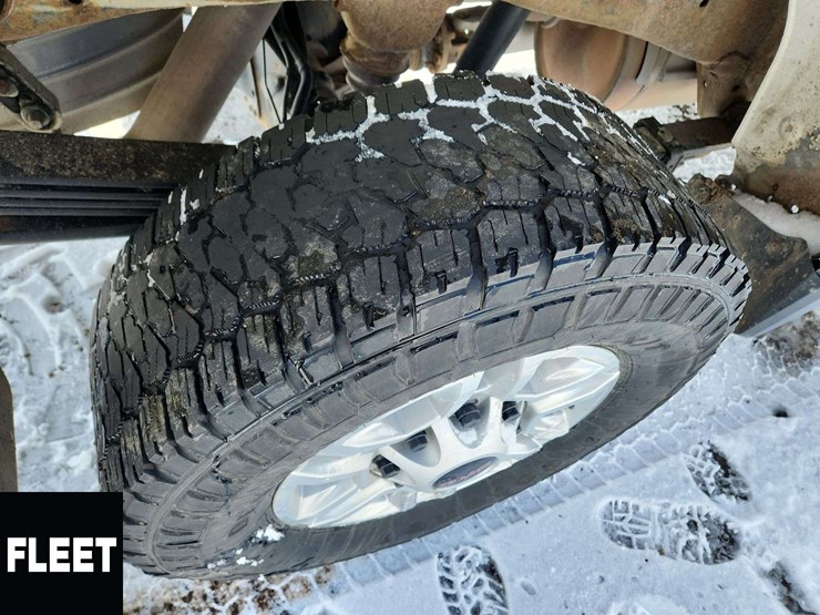 2021-gmc-sierra-2500hd-image-12