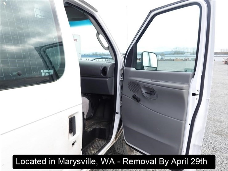 2006-ford-e250-image-17