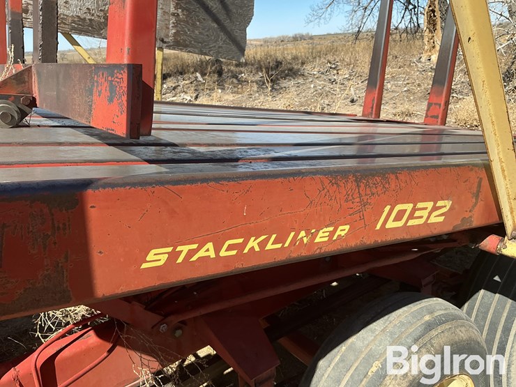 new-holland-1032-image-13