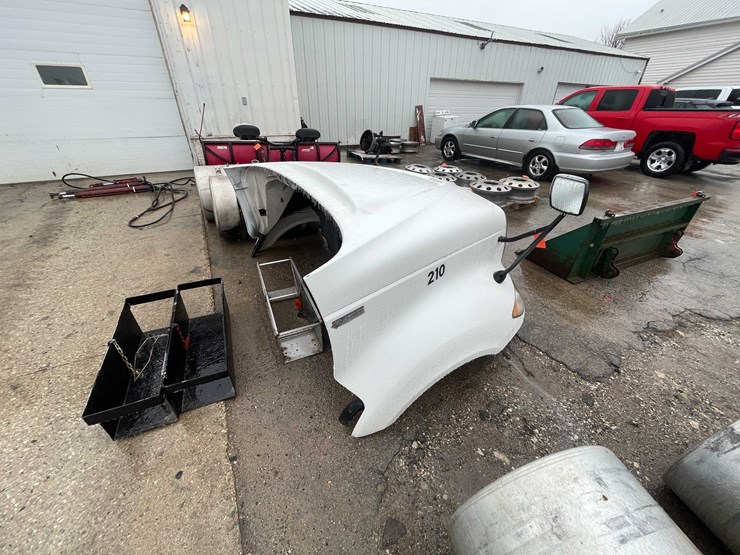 international-prostar-image-4