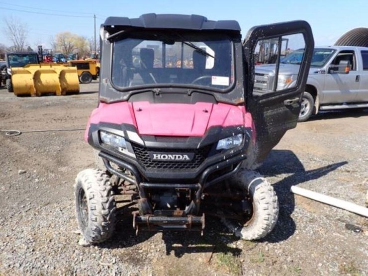 2016-pioneer-4x4-image-2