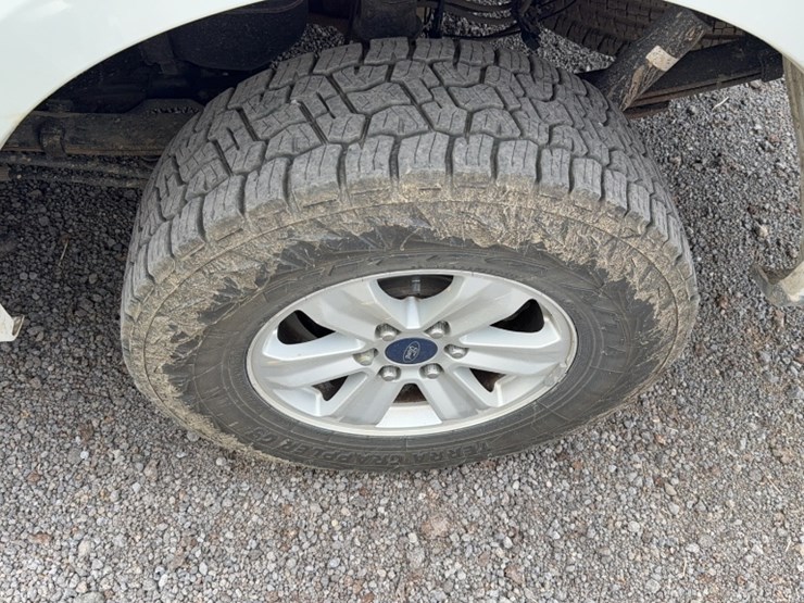 2015-ford-f150-image-15