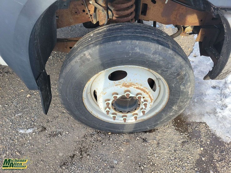 2006-ford-f550-image-12