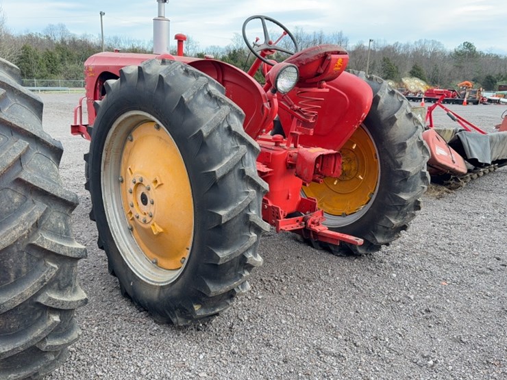 massey-ferguson-44-image-11