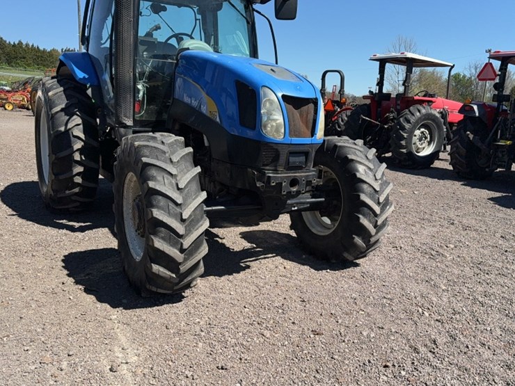 new-holland-t6030-image-3