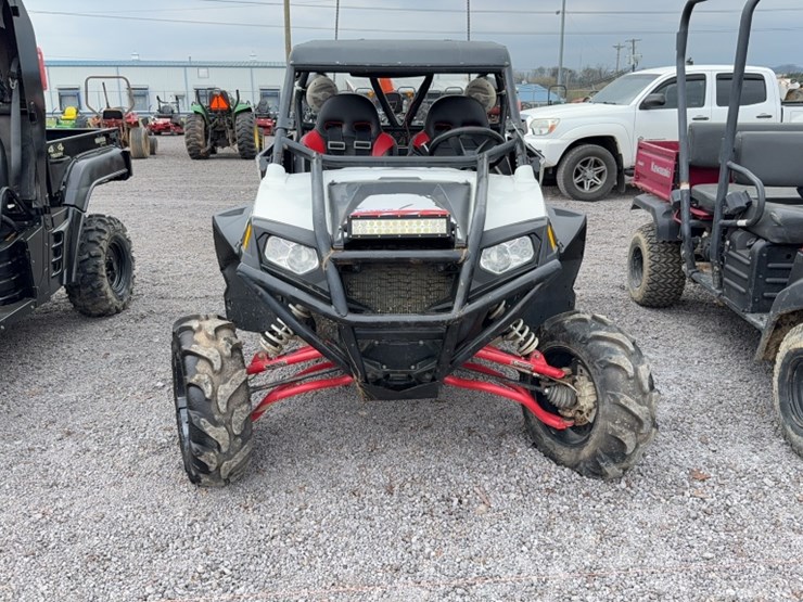 polaris-rzr-900-image-2