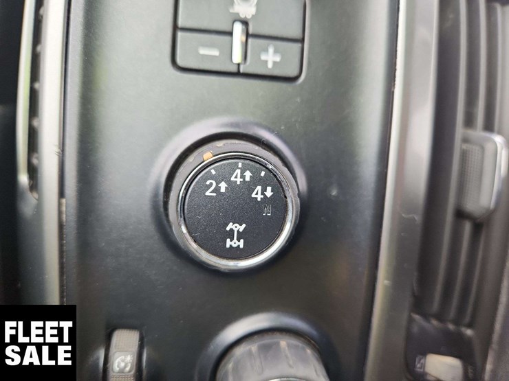 2016-chevrolet-silverado-3500hd-image-14