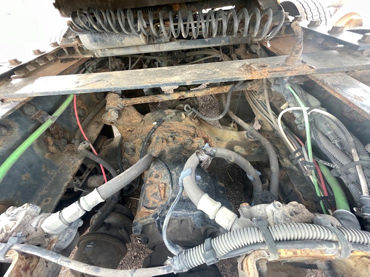 #232-•-2016-freightliner-truck-tractor-(has-wi-title)-(mora,-mn)-image-20