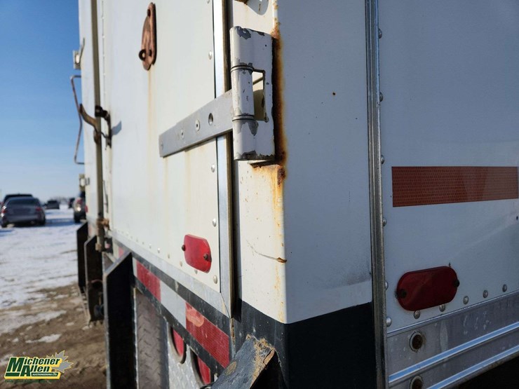 1998-mack-ch613-image-51