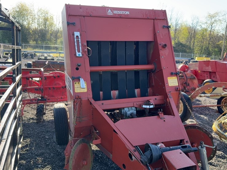 hesston-530-image-3
