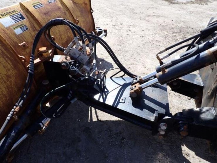 2014-new-holland-t4.75-image-27