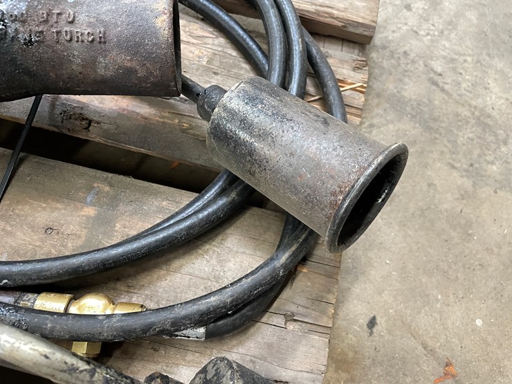 #2588-•-torch-heads-(columbia-heights,-mn)-image-7