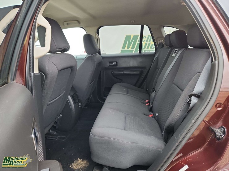 2010-ford-edge-sel-image-15