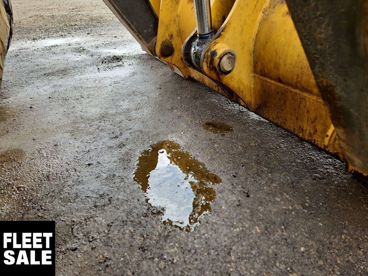 2014-deere-410k-image-37