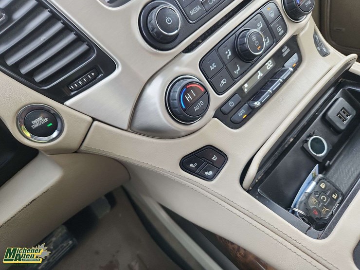 2015-gmc-yukon-denali-image-25