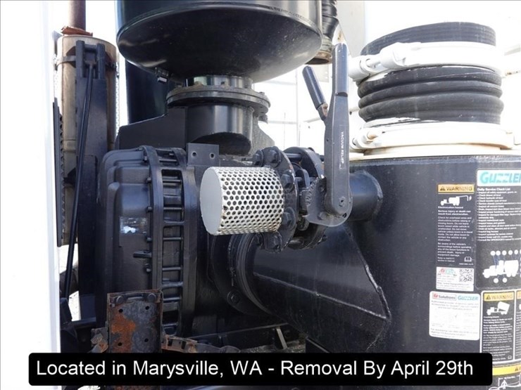 2005-international-7600-image-10