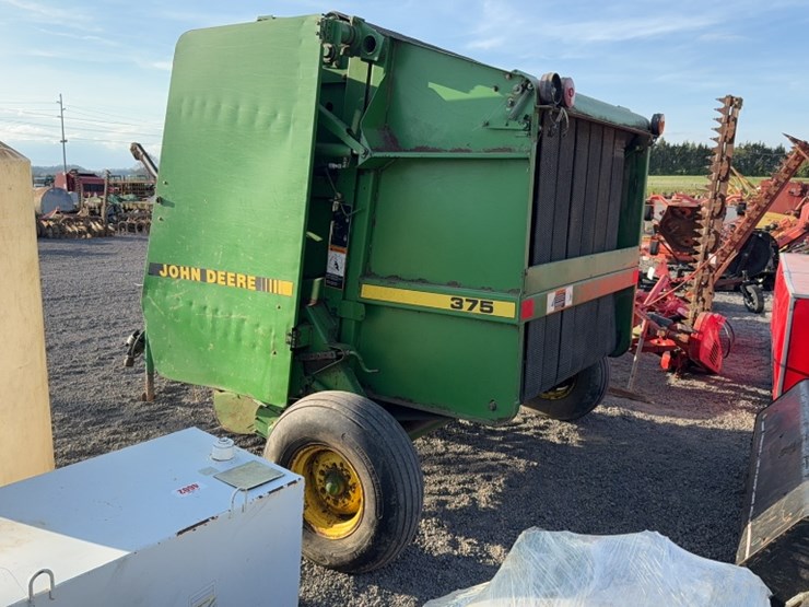 john-deere-375-image-6