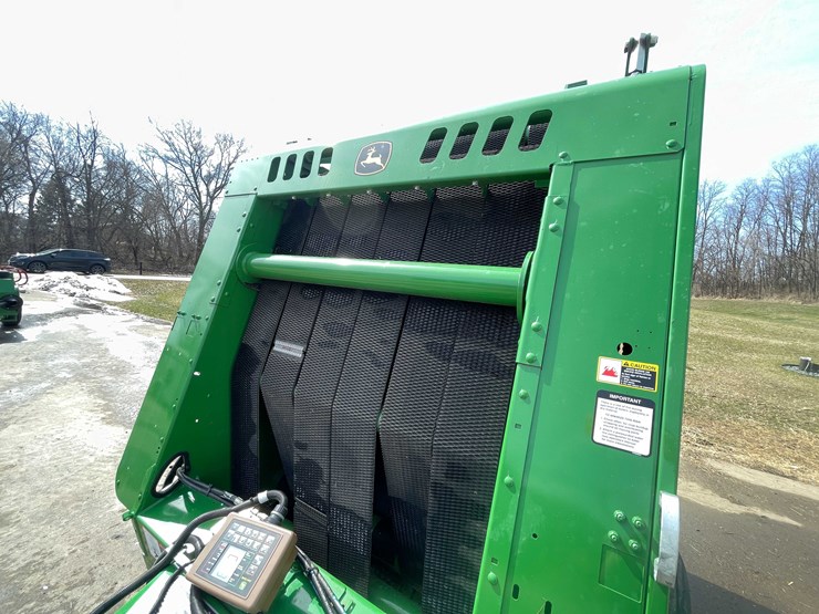 #142-•-john-deere-round-baler-(stoughton,-wi)-image-14