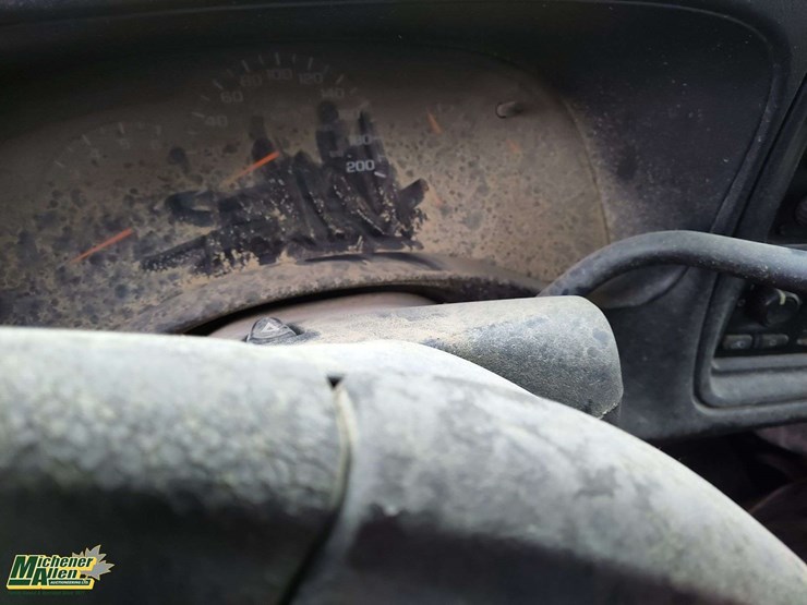 2003-chevrolet-silverado-2500-image-7