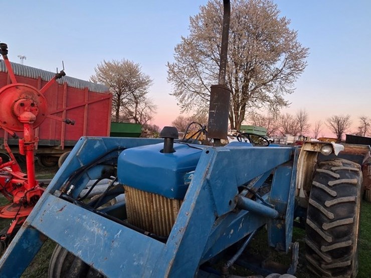 1984-ford-4610-image-27