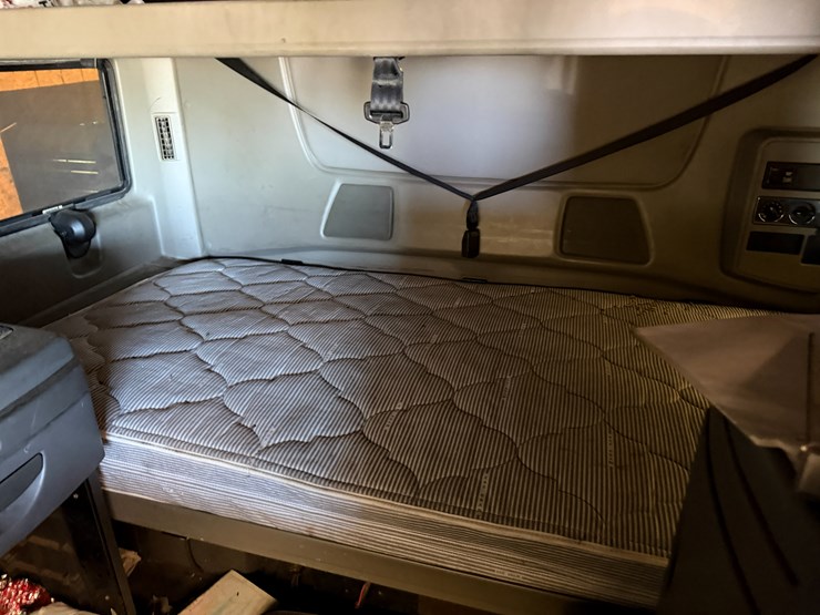 2014-international-prostar-image-86