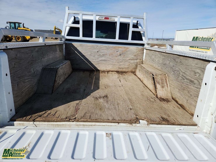 2010-ford-f150-image-16