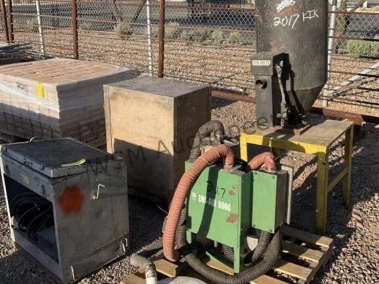 lot-of-miscellaneous-image-1