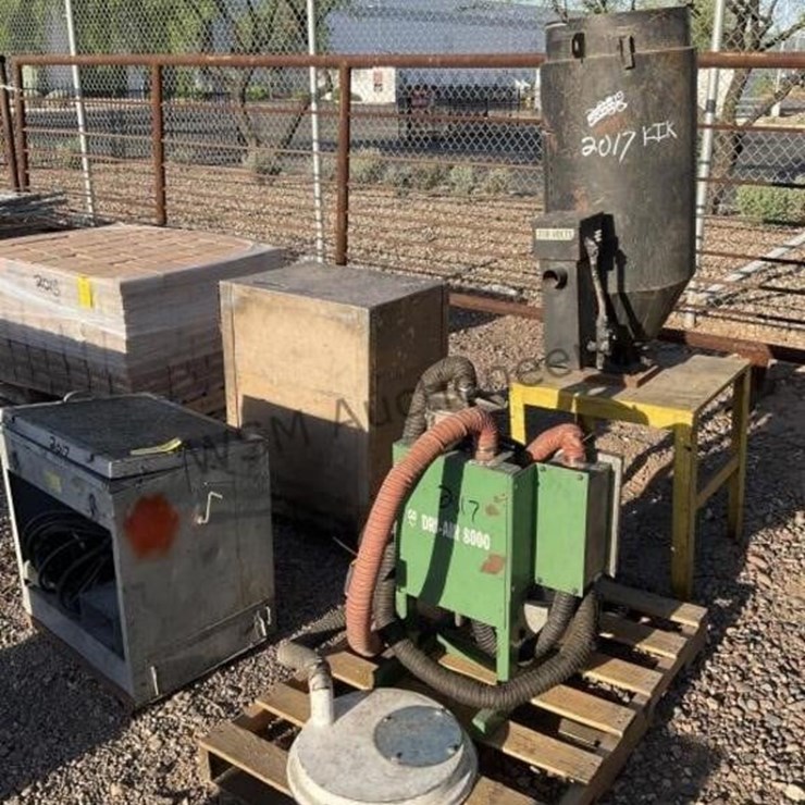 LOT OF MISCELLANEOUS