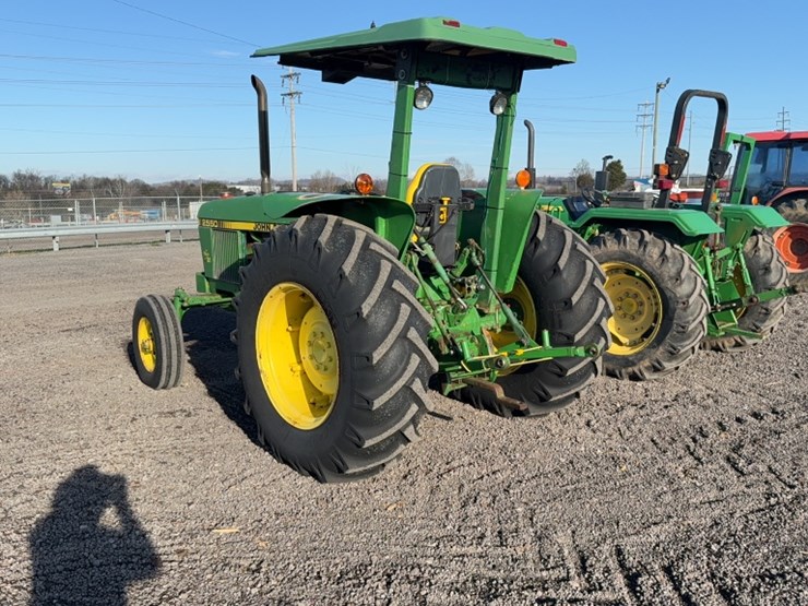 john-deere-2550-image-13