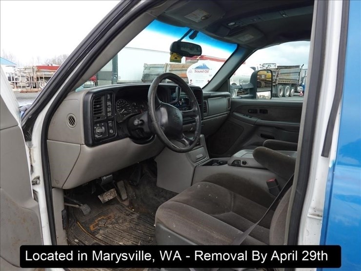 2002-chevrolet-3500-image-8