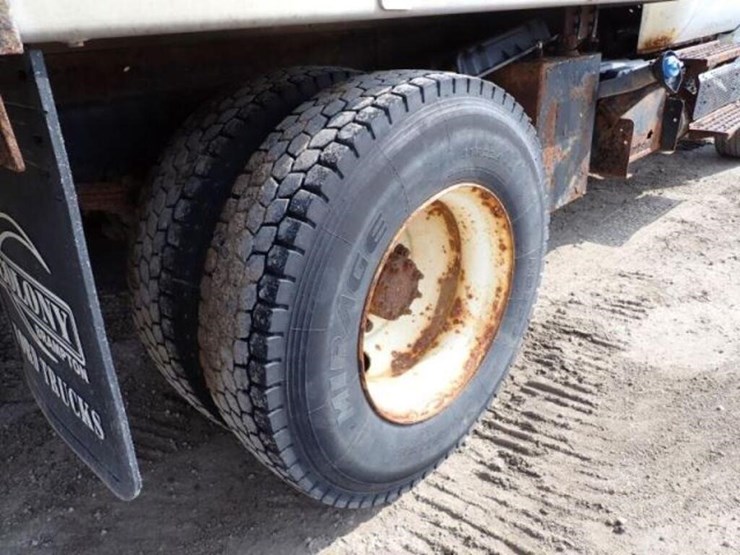 2012-ford-f750-xlt-image-48