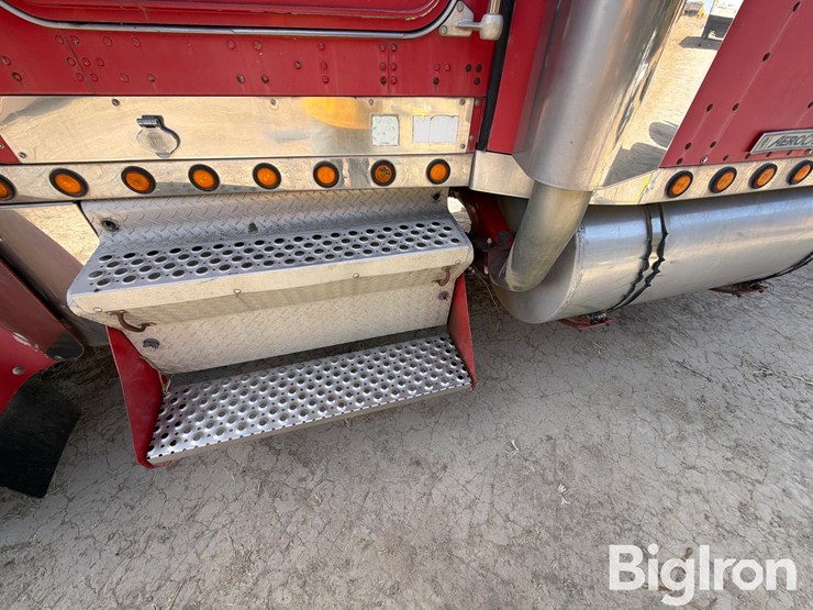 1997-kenworth-w900b-image-12