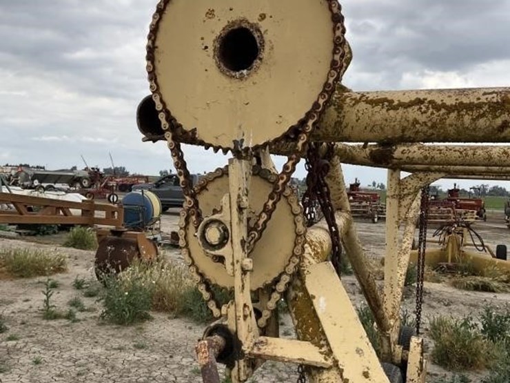 custom-21'x10'-straddle-buggy-image-8