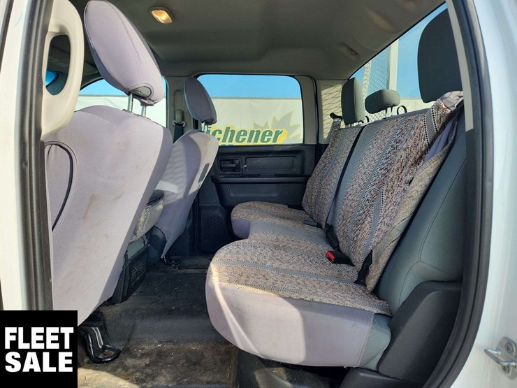 2018-dodge-3500-image-15