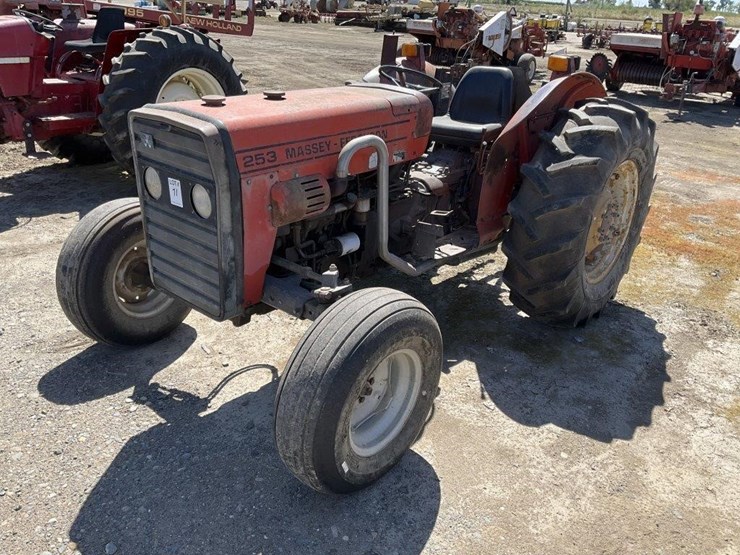 massey-ferguson-253-image-4