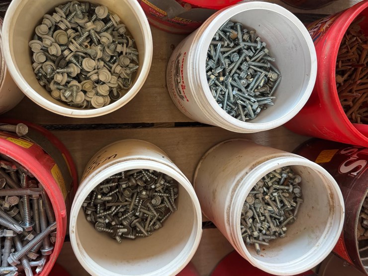 nails/screws/fasteners-image-16