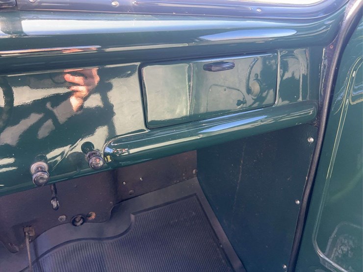 1946-ford-pickup-image-55