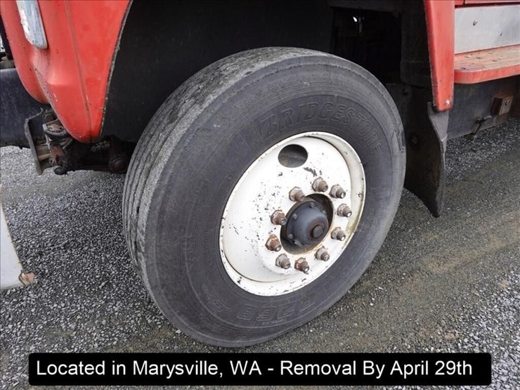 1991-ford-l9000-image-37