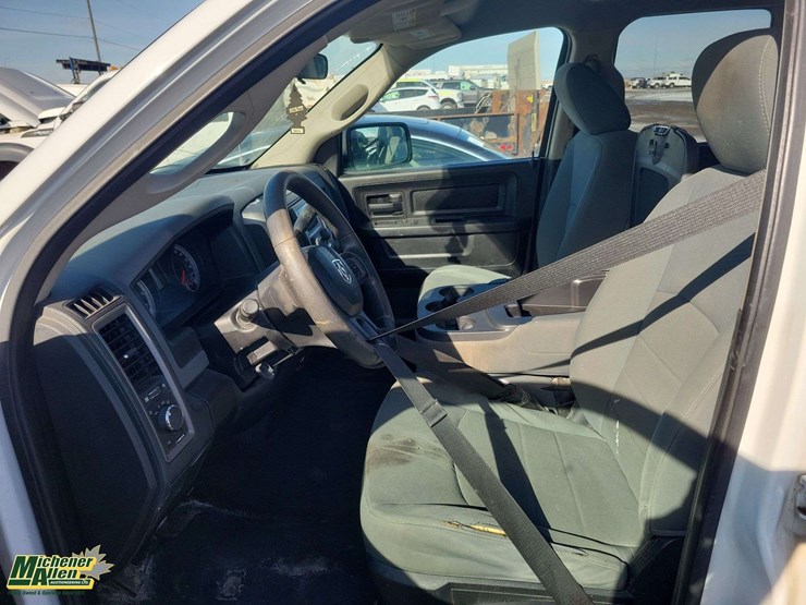 2013-dodge-1500-image-12