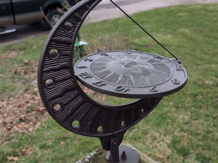 cast-iron-moon-shaped-sundial-image-1