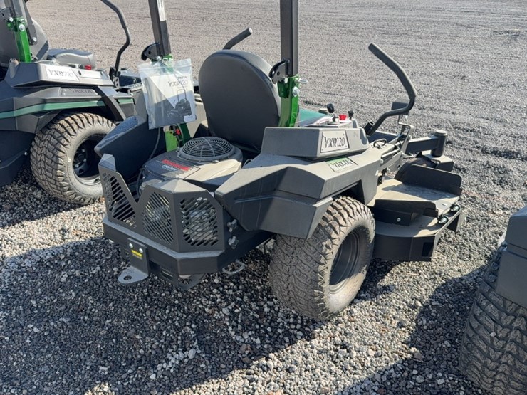 #4079-•-yakta-yxr-120-zero-turn-mower-image-8