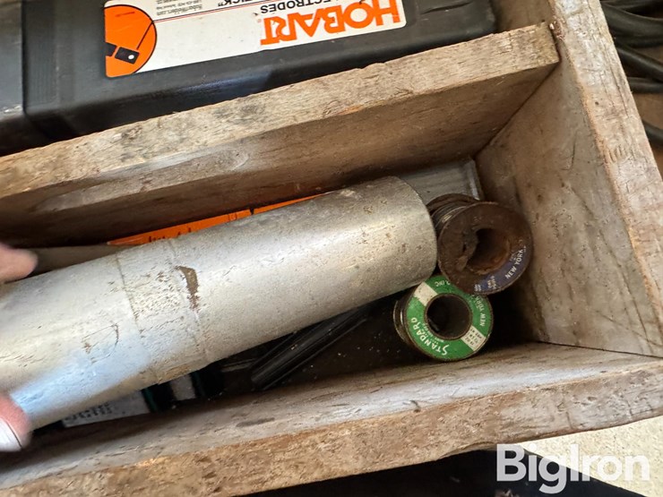 welder/charger-&-accessories-image-14