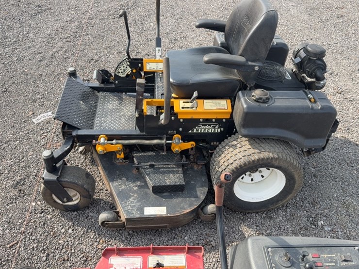 cub-cadet-m60-image-12