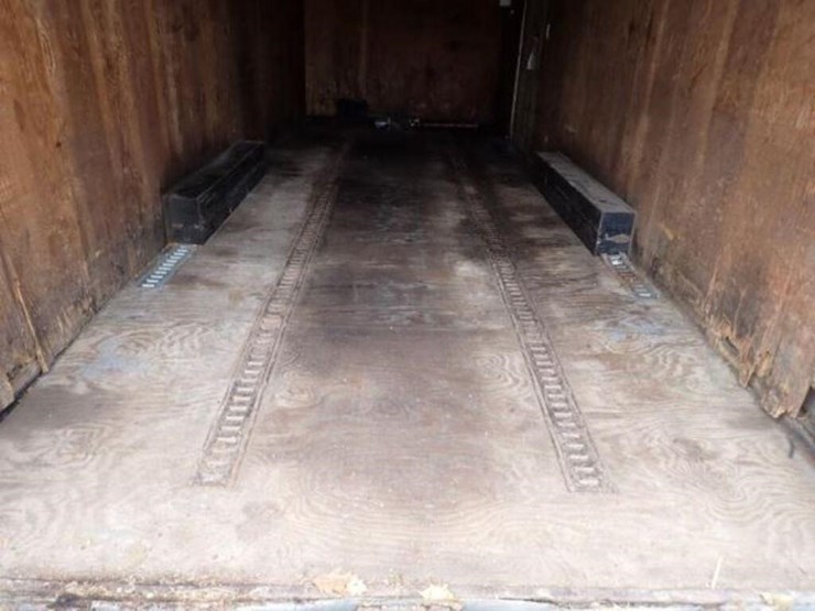 2011-car-mate-trailers-24-ft-t/a-enclosed-trailer-image-22