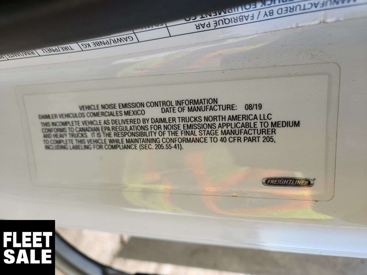 2020-freightliner-m2-106-image-5