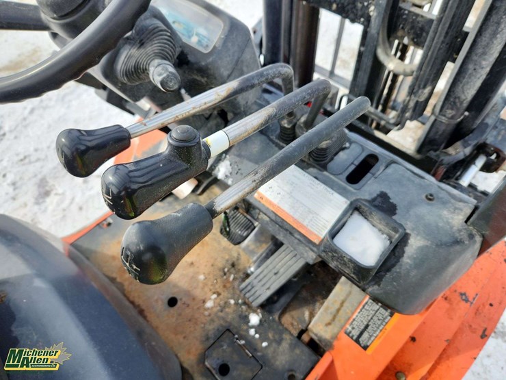 2005-toyota-7fgu30-image-17