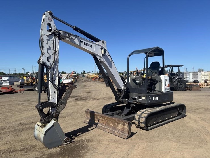 2019-bobcat-e50-image-1