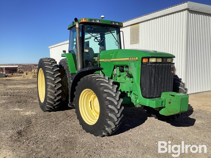 1998-john-deere-8200-image-3