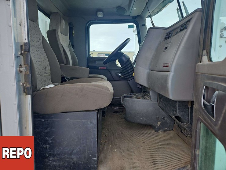 2016-kenworth-t370-image-12